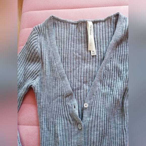 ** SOLD ** ARITZIA BABATON long grey button up dress - Picture 2 of 4